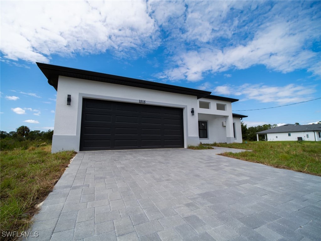 3 bed home in Lehigh Acres