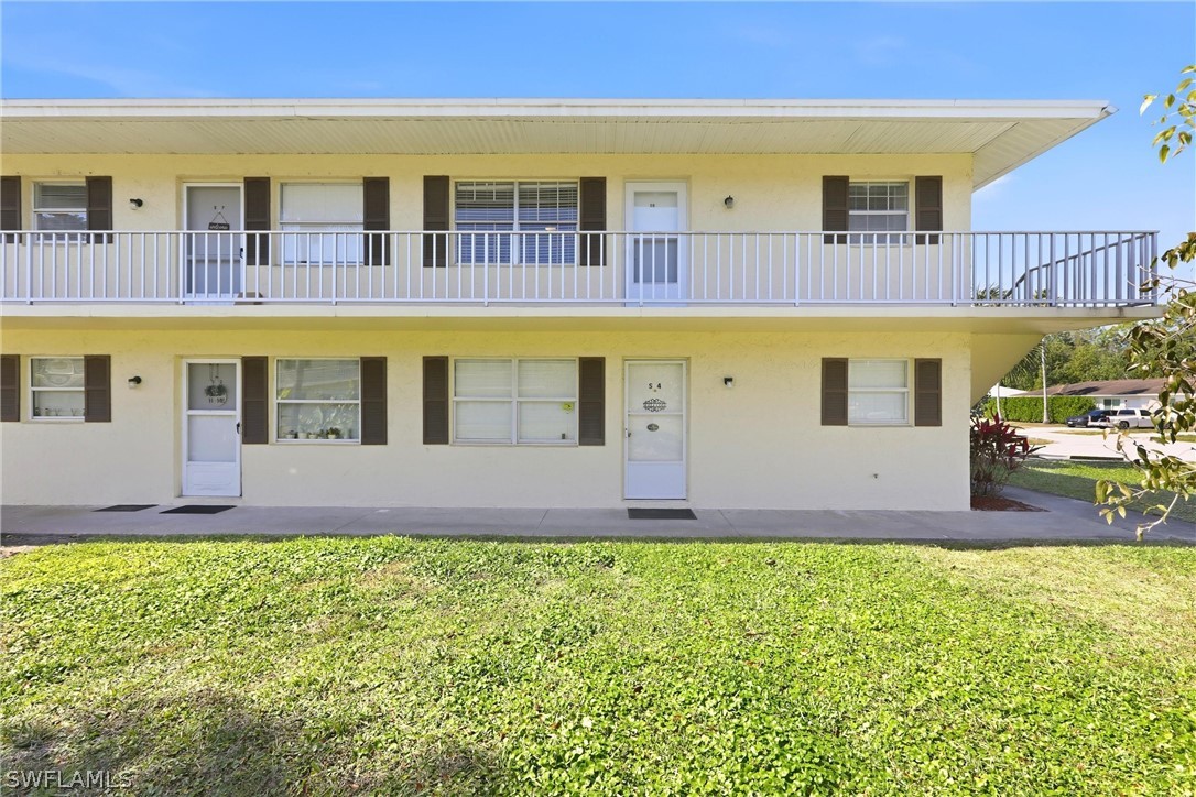 2 bed home in Naples