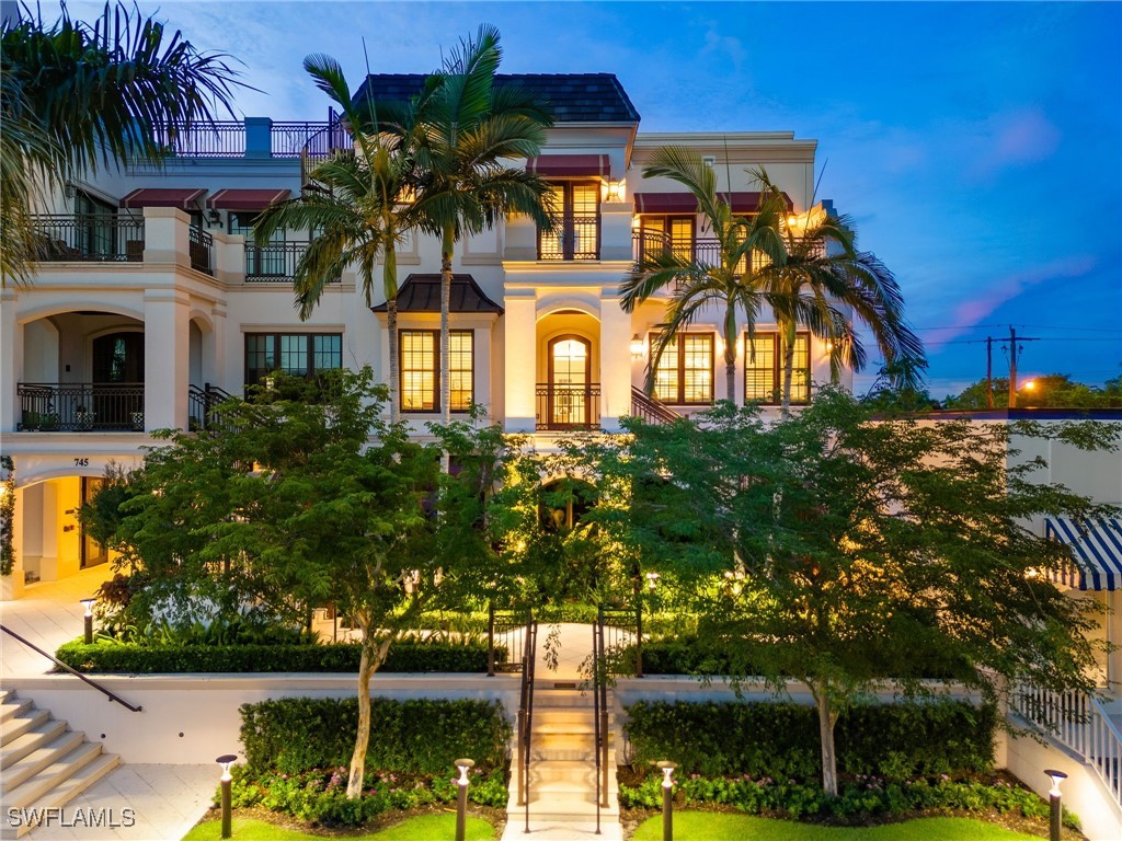 3 bed home in Naples