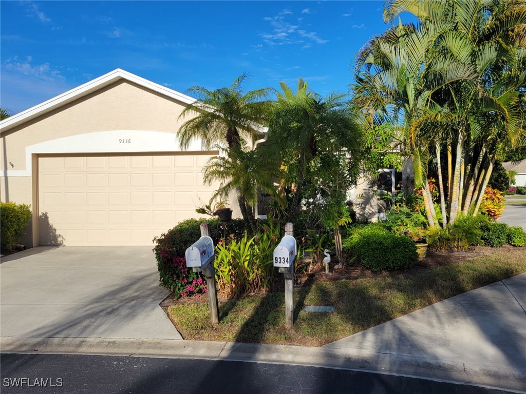 2 bed home in Bonita Springs