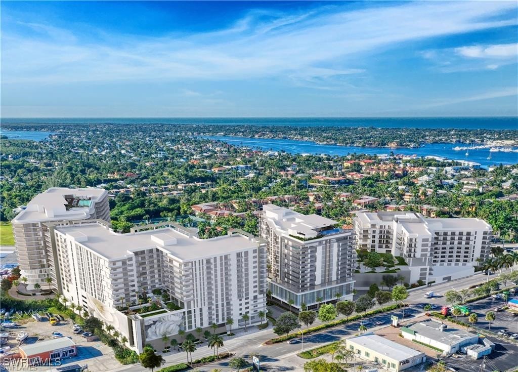 2 bed home in Naples