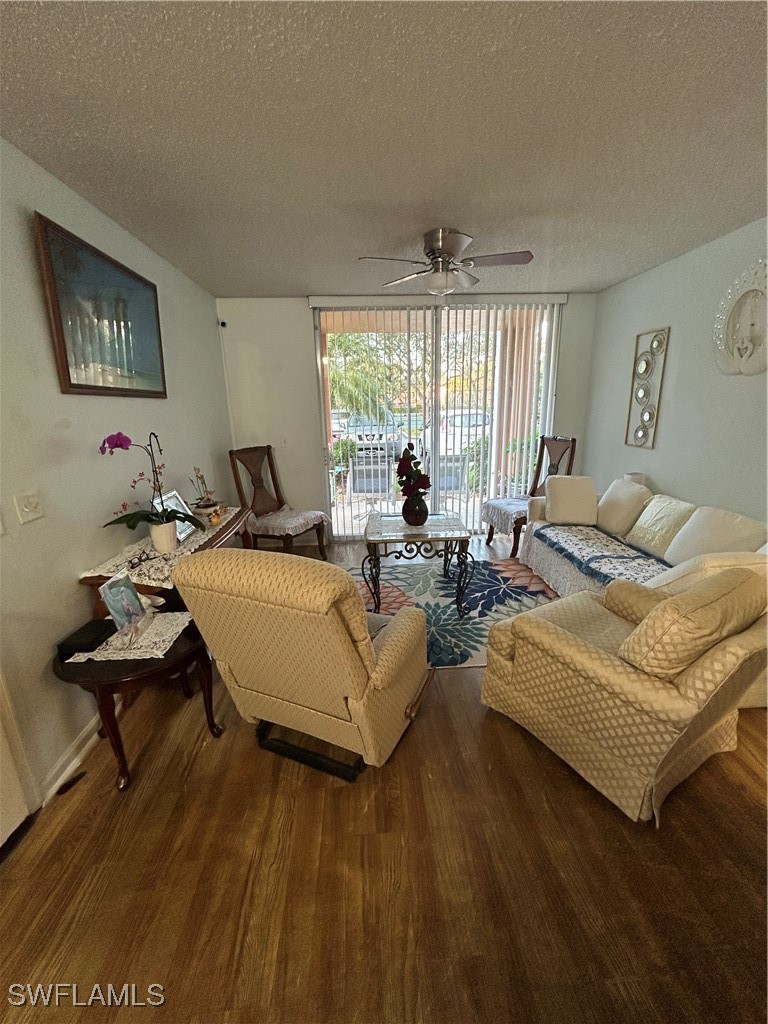 1 bed home in Naples
