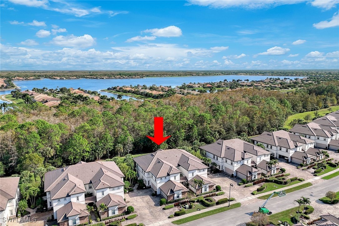 2 bed home in Naples