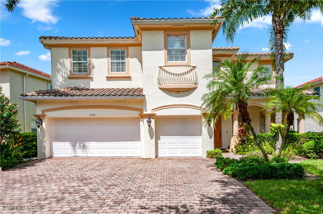5 bed home in Naples