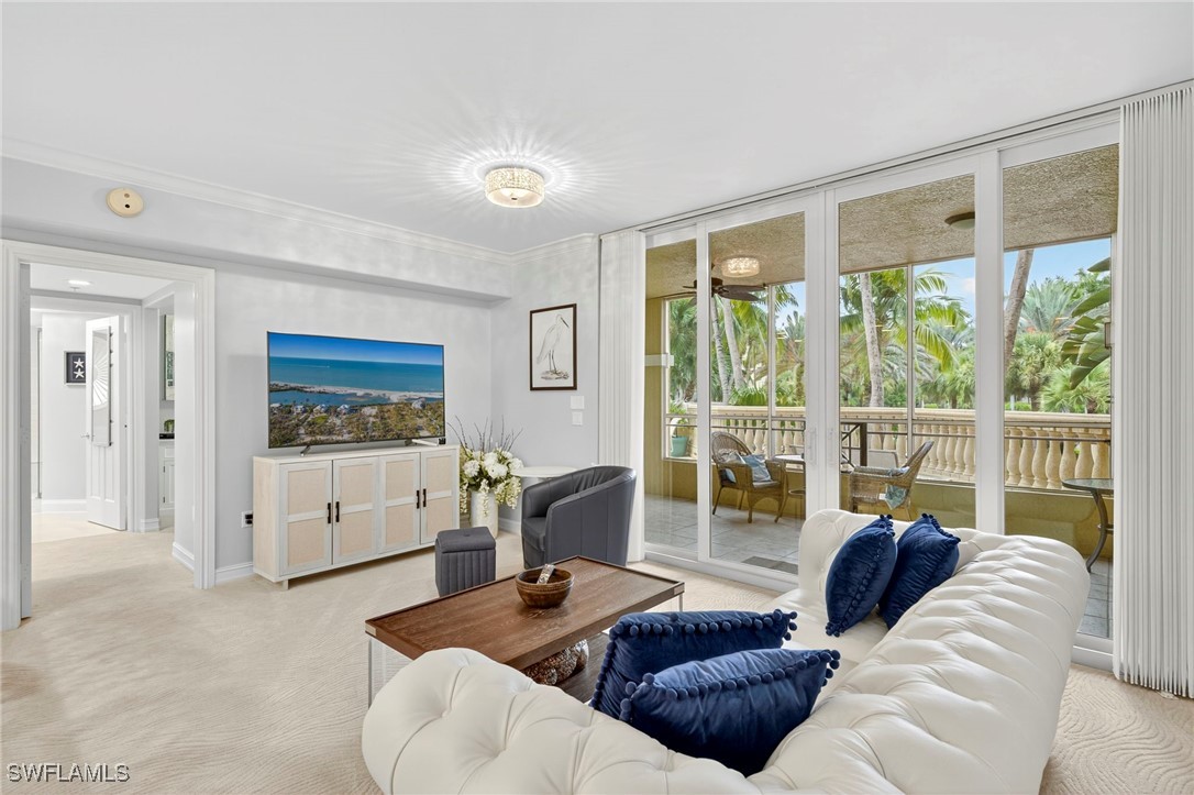 1 bed home in Naples