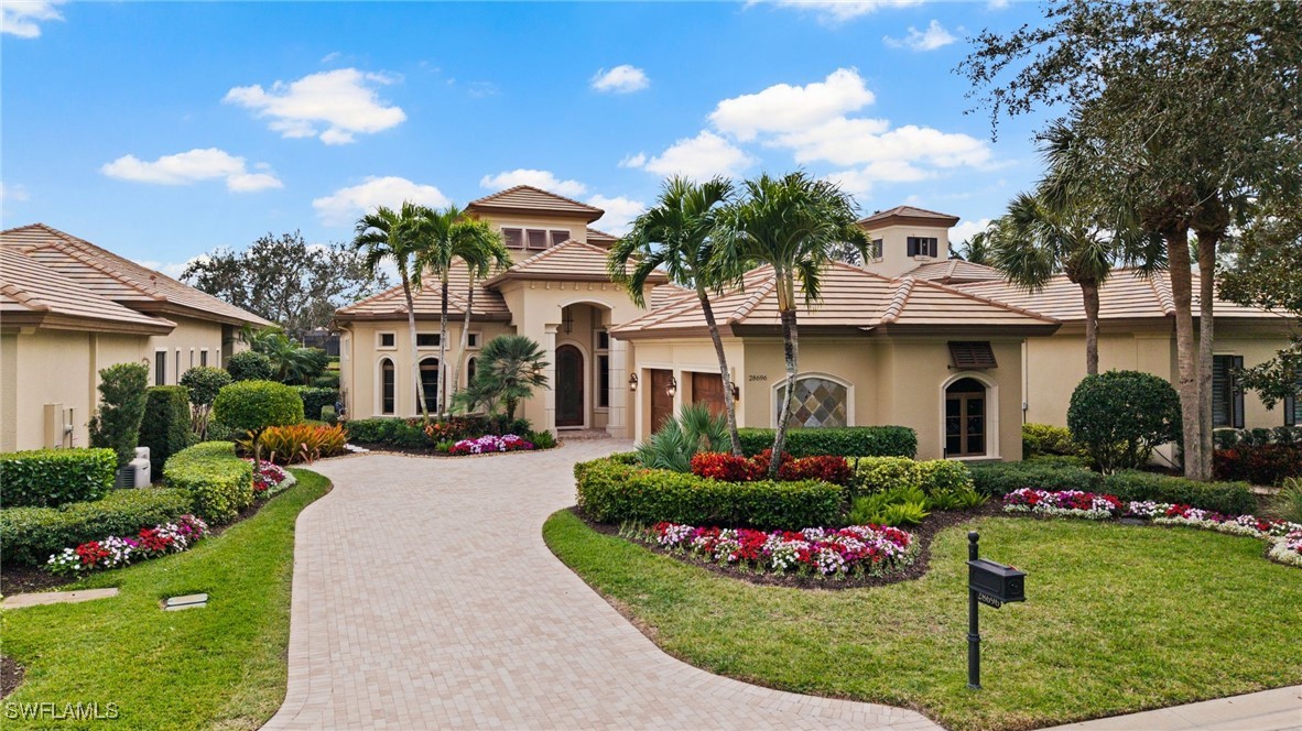 3 bed home in Naples