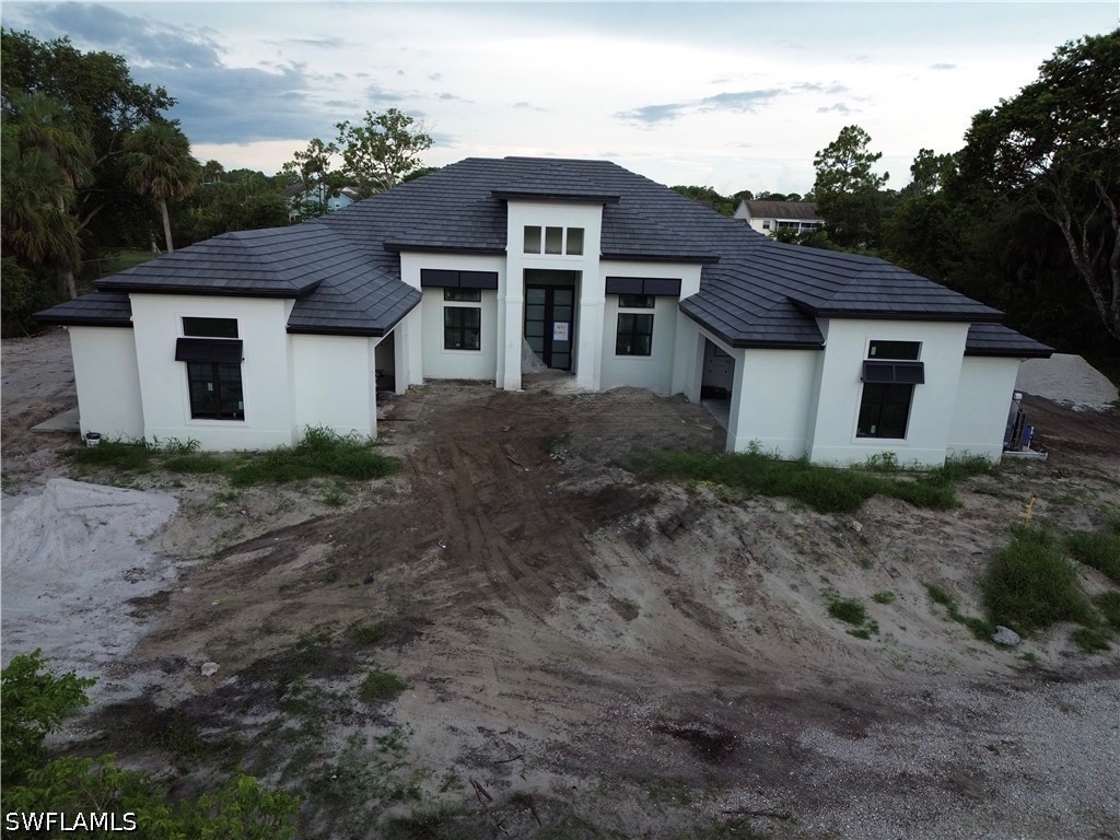 4 bed home in Naples