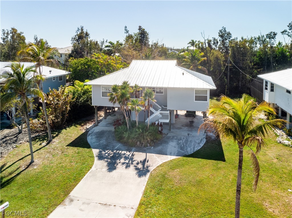 2 bed home in Bokeelia