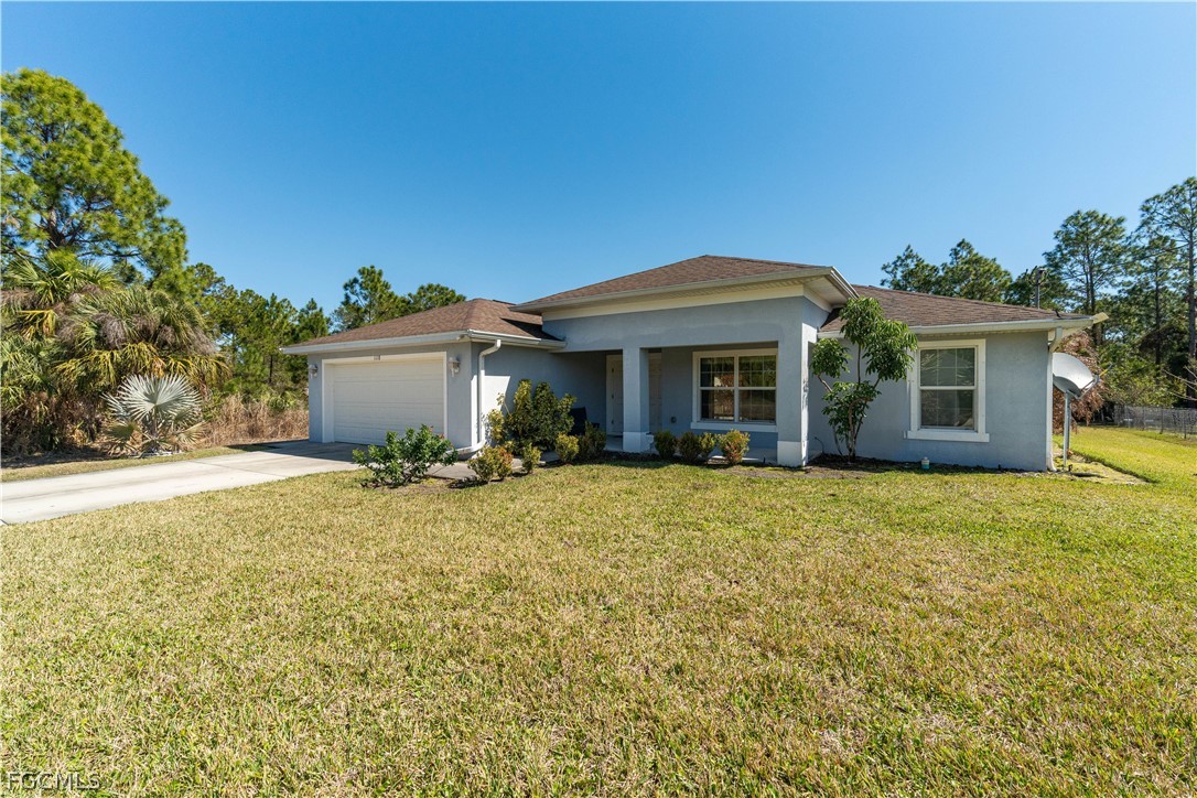 3 bed home in Lehigh Acres