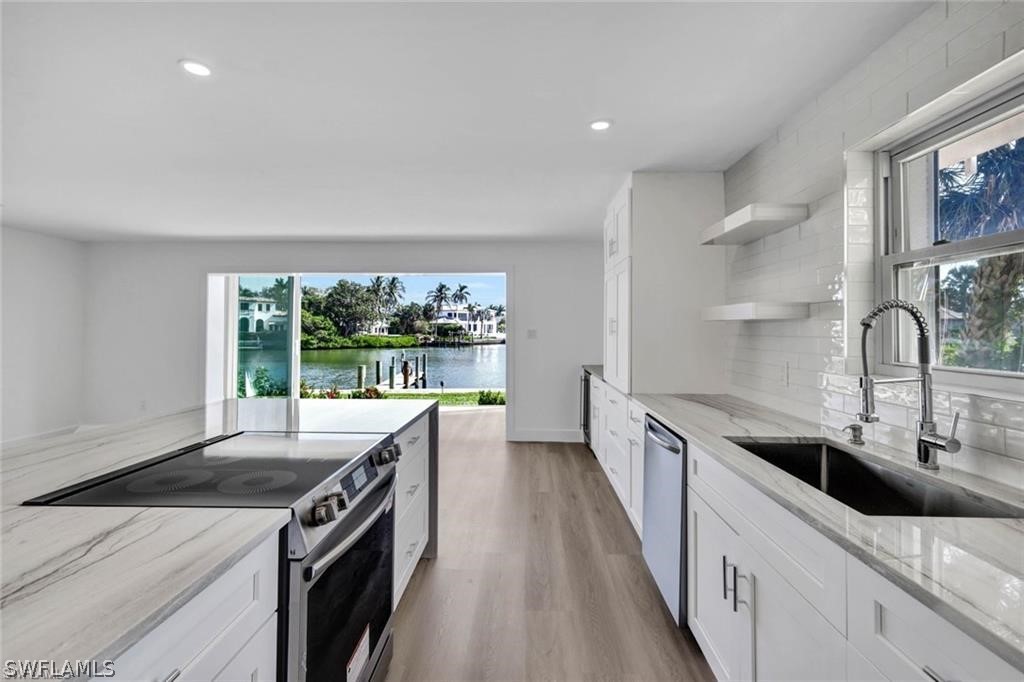 2 bed home in Naples