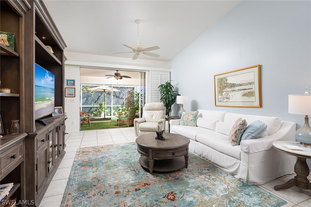 3 bed home in Naples
