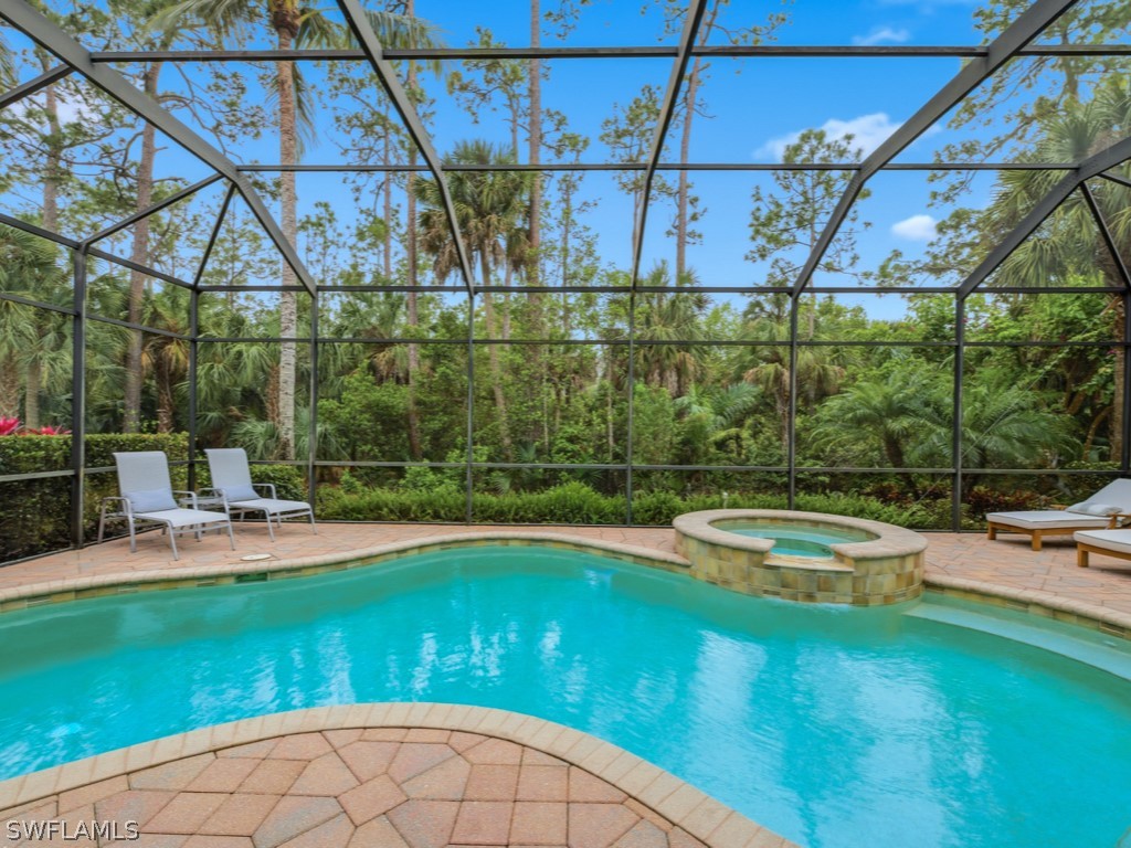 3 bed home in Naples