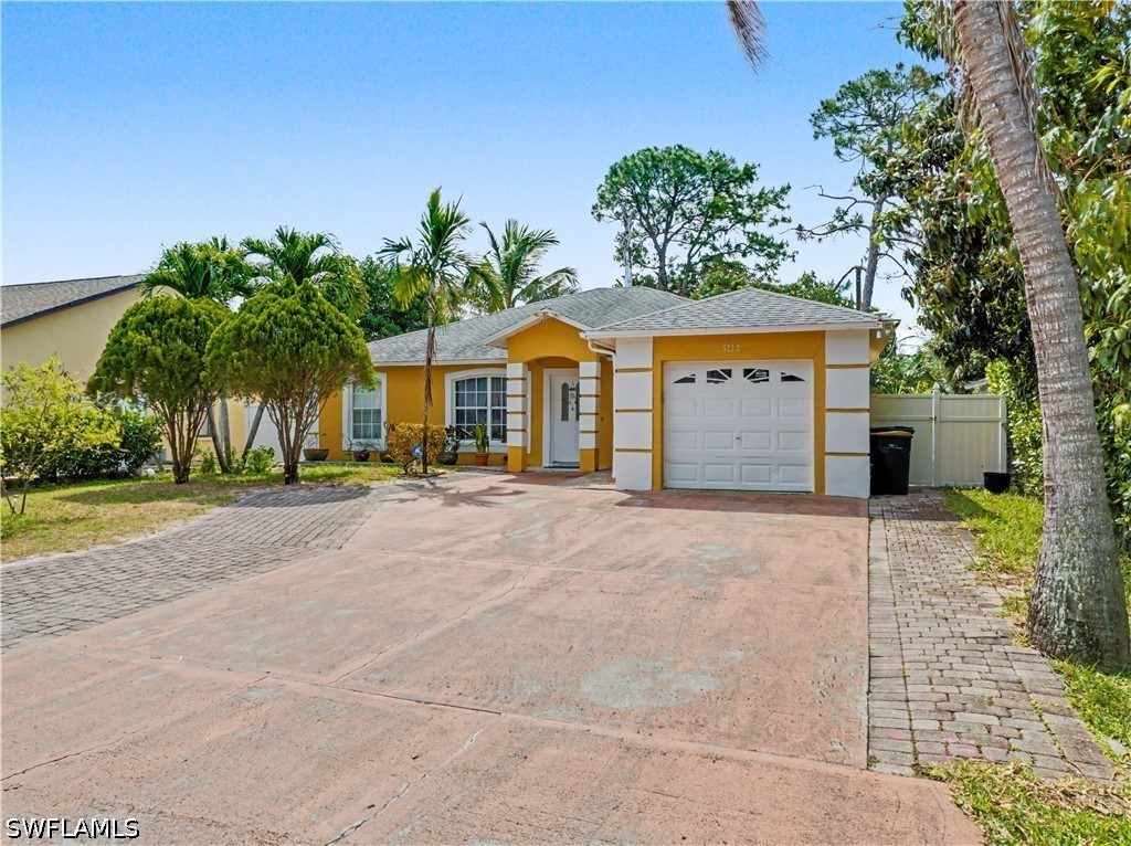 4 bed home in Naples