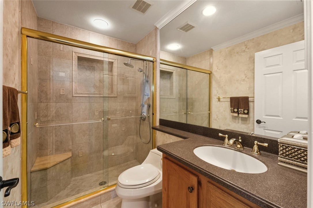 2 bed home in Naples