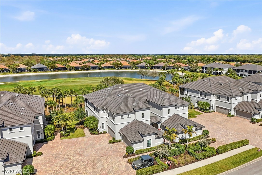 3 bed home in Naples