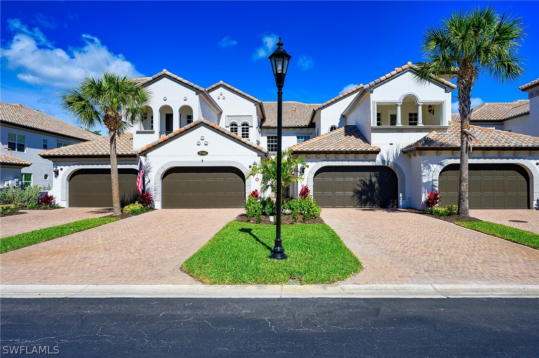3 bed home in Naples