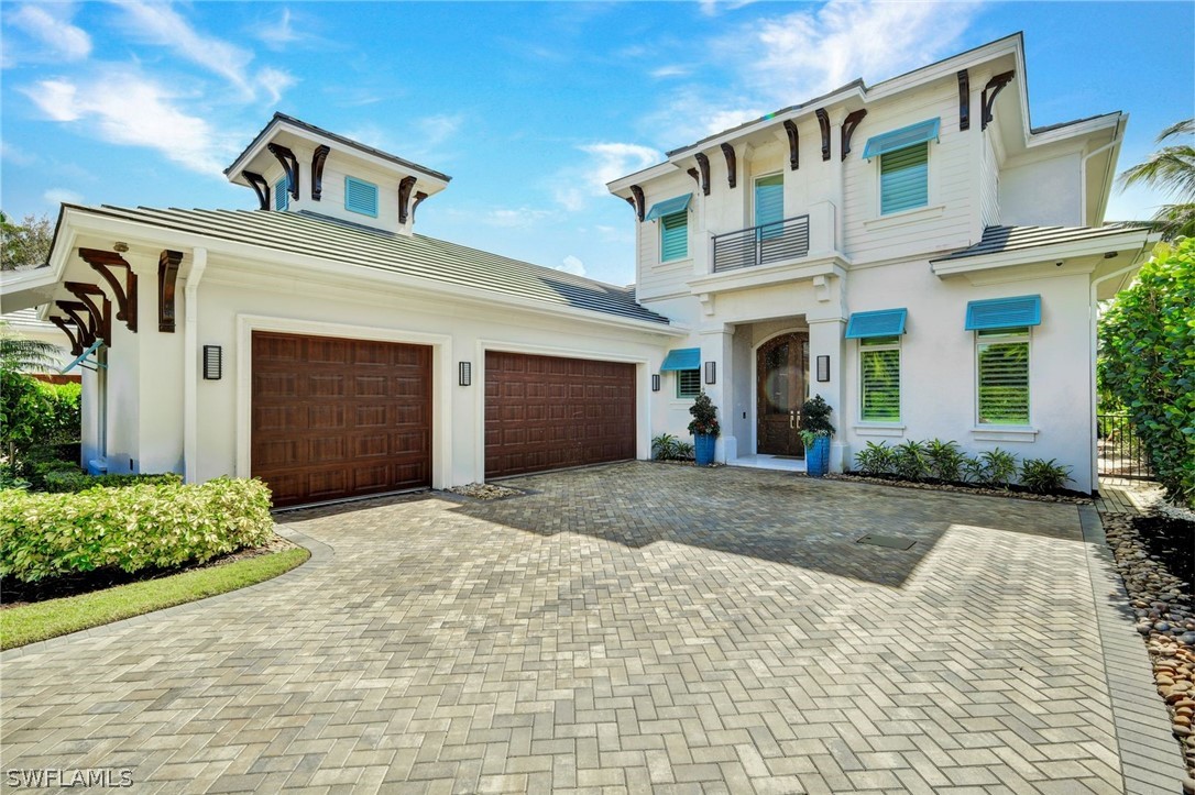 4 bed home in Naples