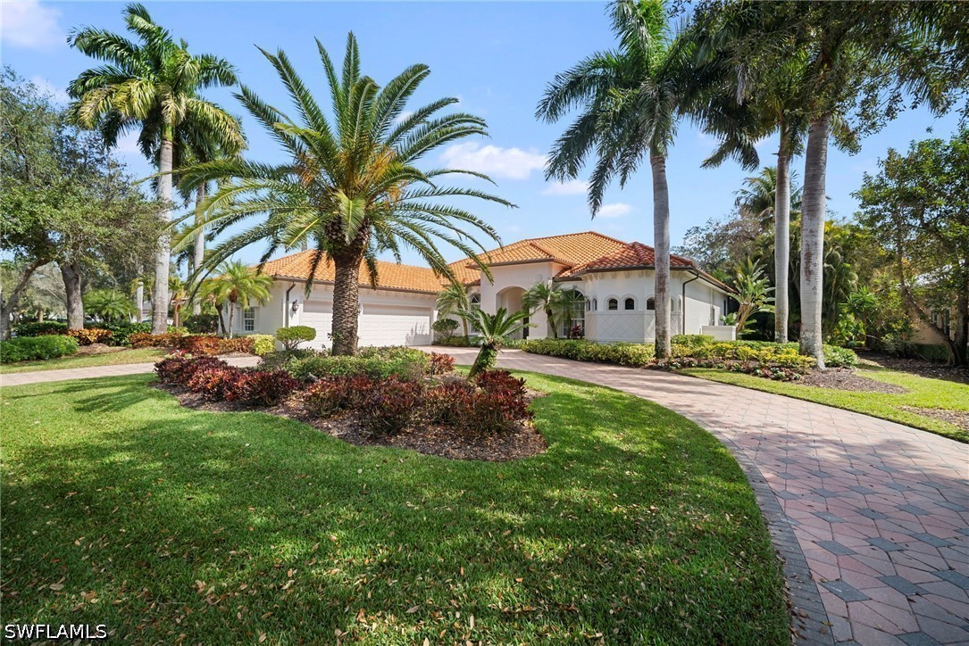 3 bed home in Naples