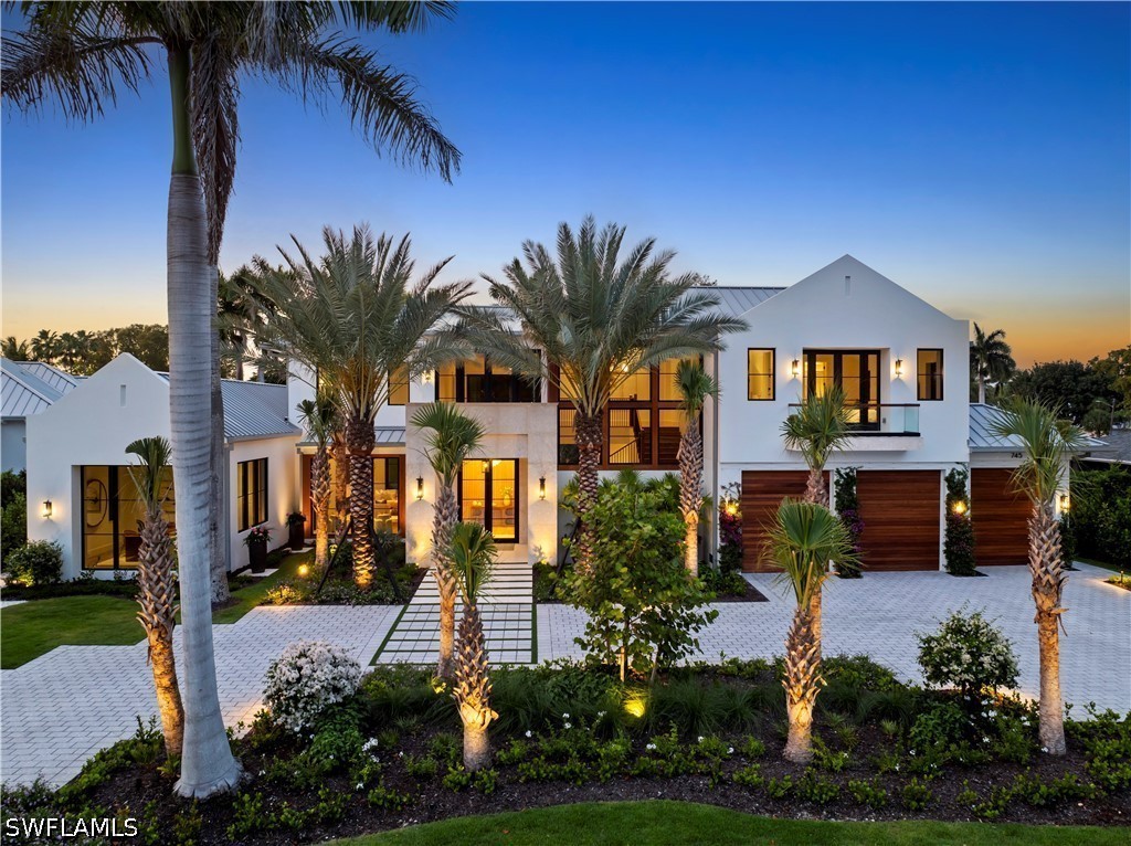 5 bed home in Naples