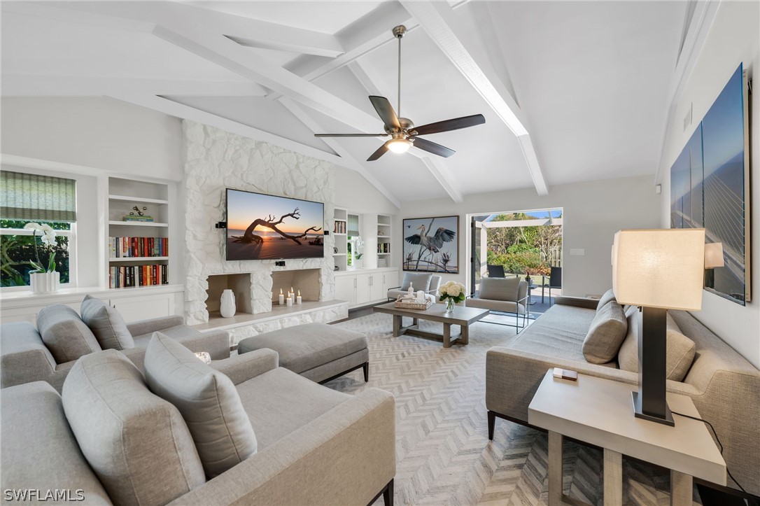 3 bed home in Naples