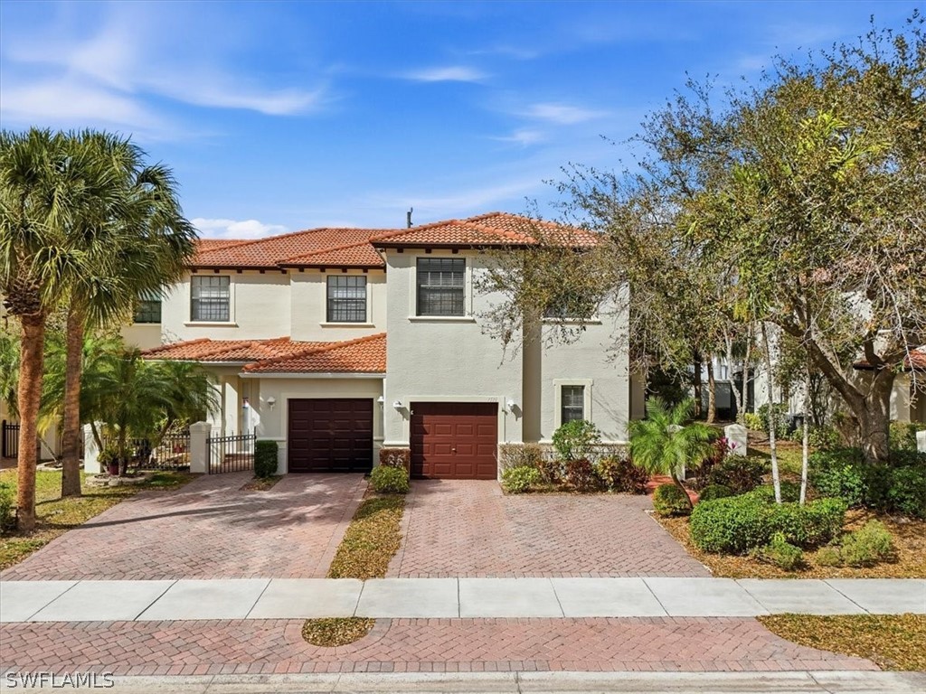 4 bed home in Naples
