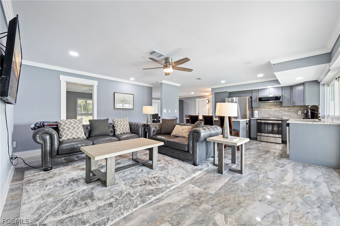 4 bed home in Fort Myers
