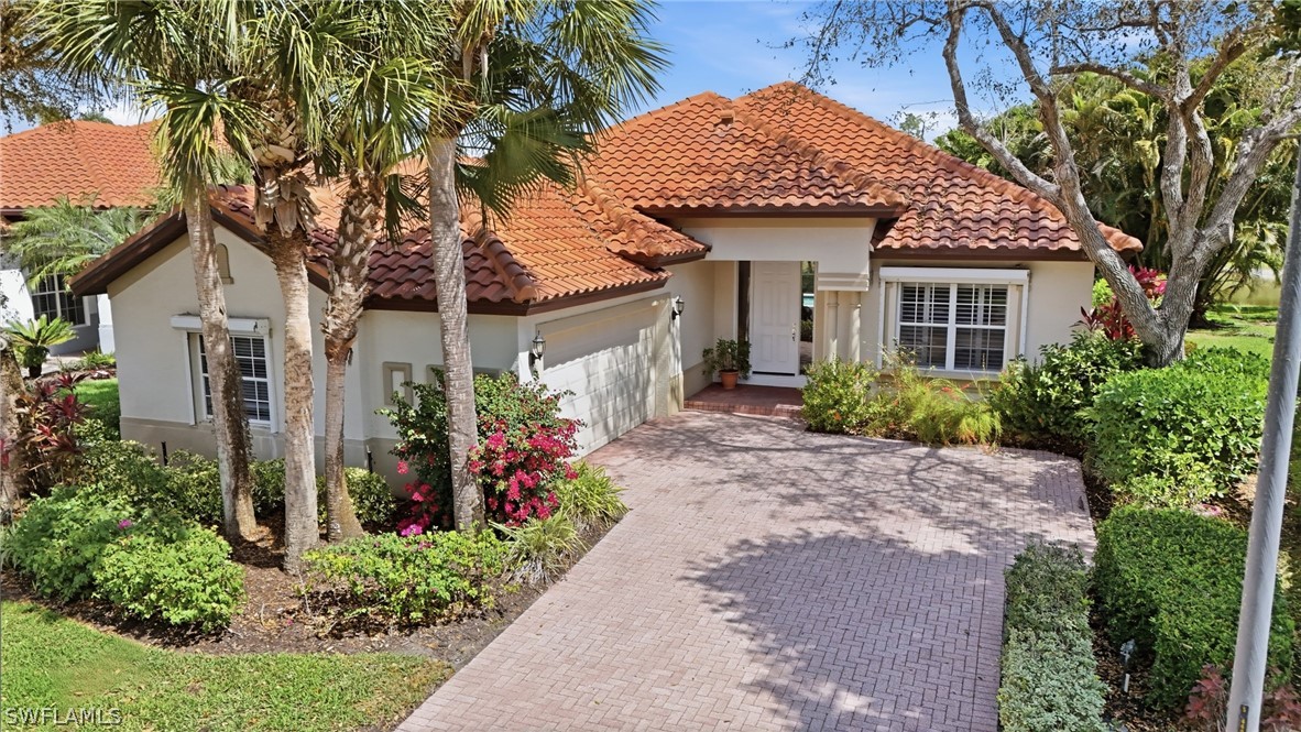 2 bed home in Estero