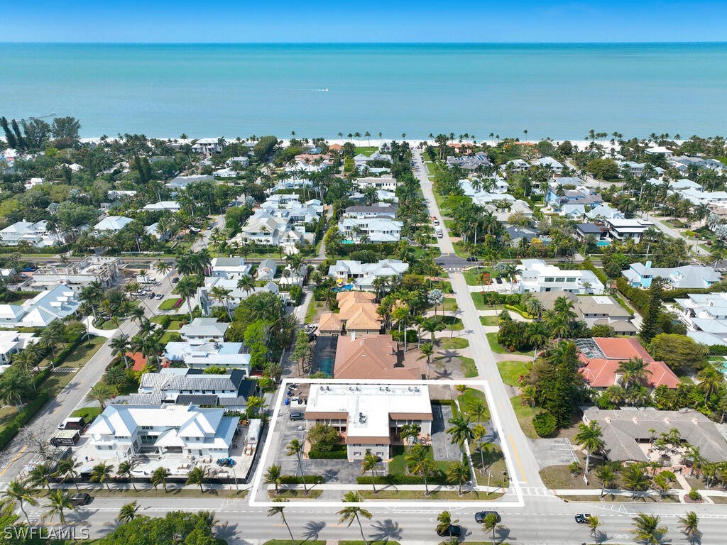 2 bed home in Naples