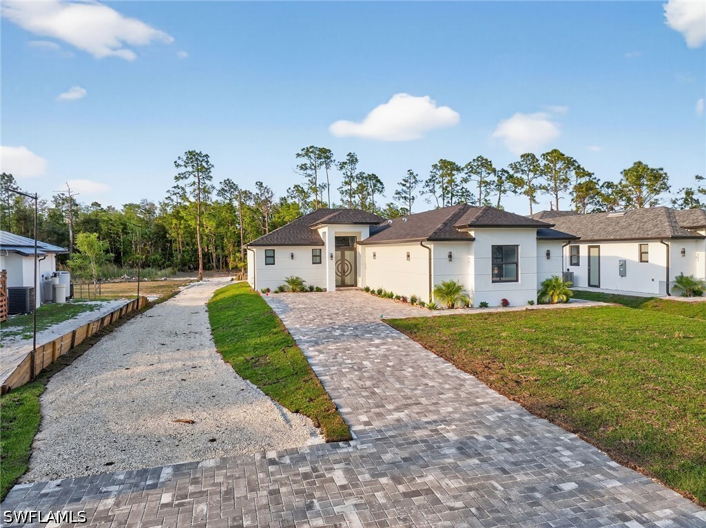 4 bed home in Naples