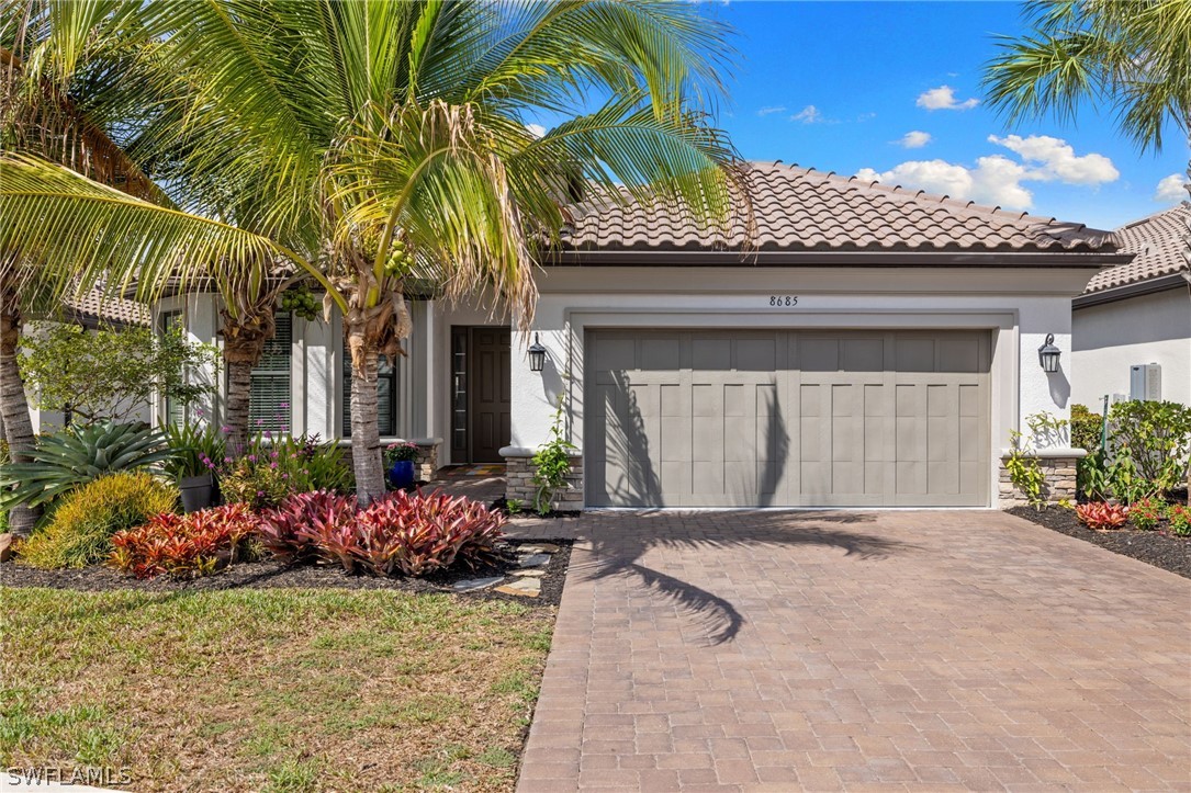 3 bed home in Naples