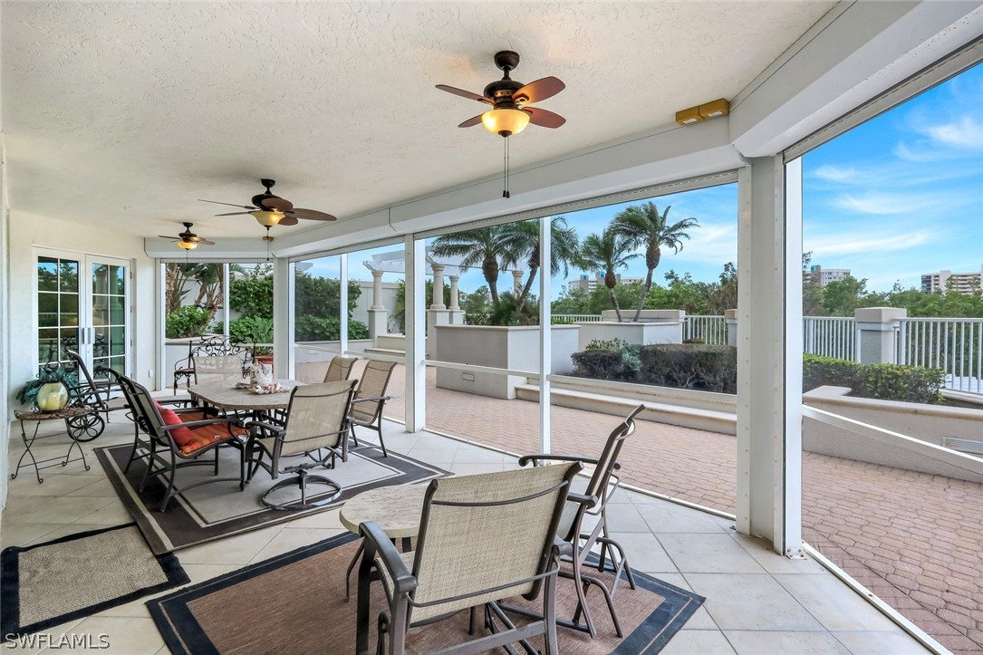 3 bed home in Naples