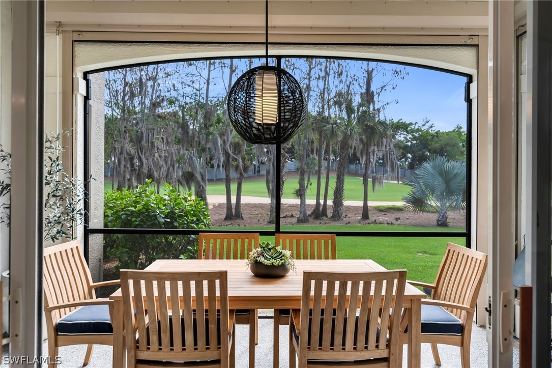 2 bed home in Naples