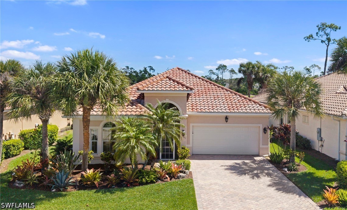 2 bed home in Fort Myers