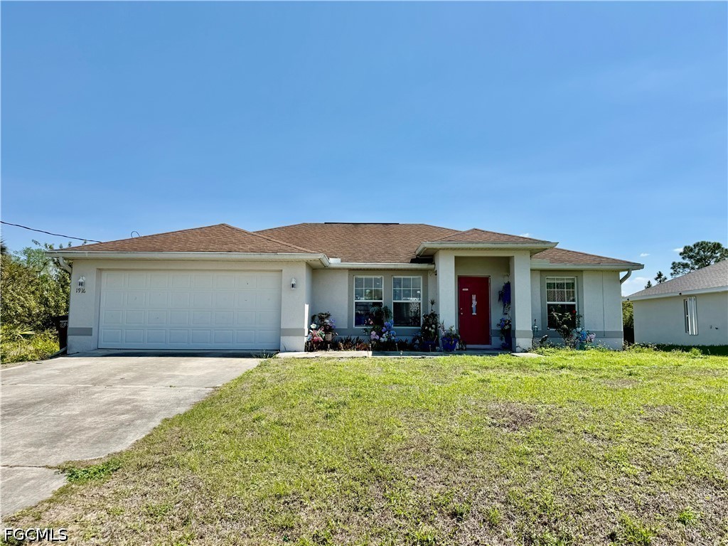3 bed home in Lehigh Acres