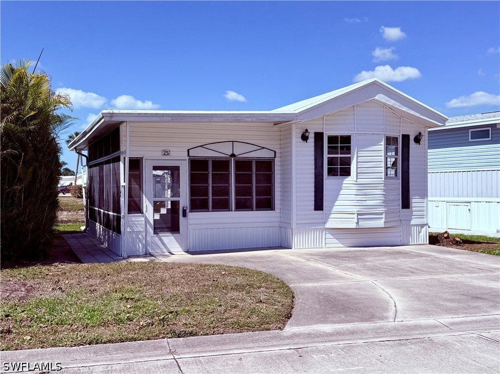 1 bed home in Naples