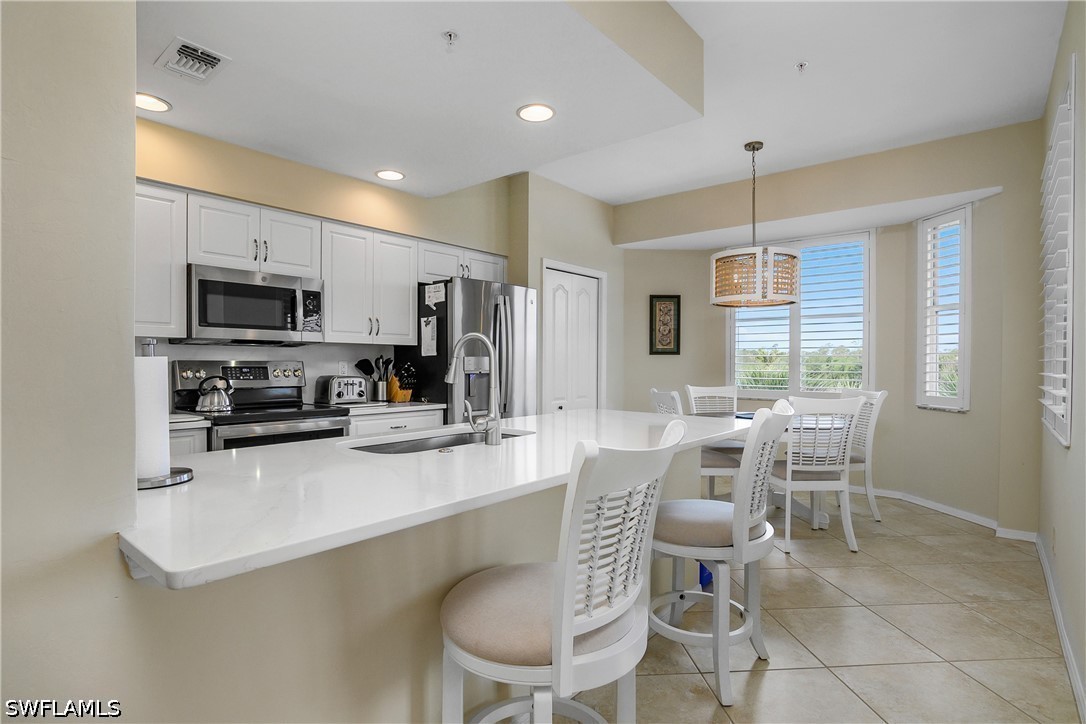 2 bed home in Naples