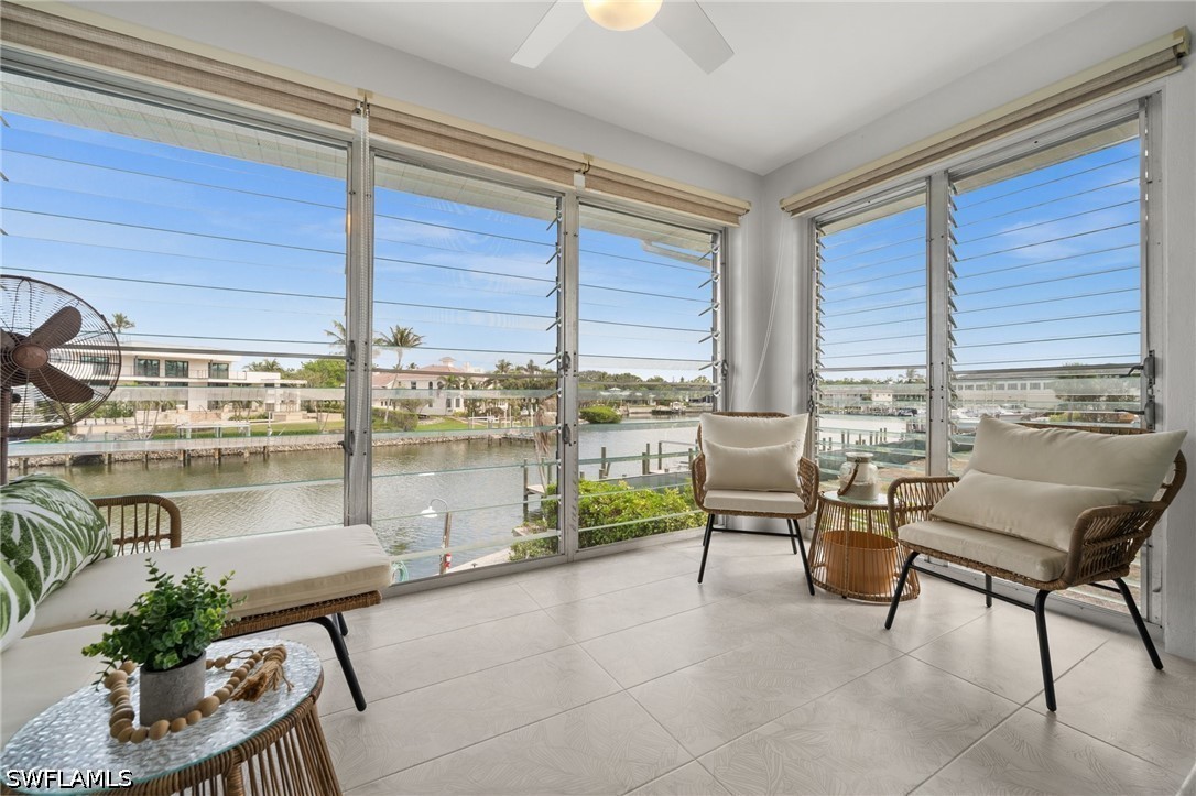 1 bed home in Naples