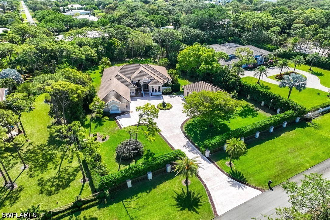 3 bed home in Naples