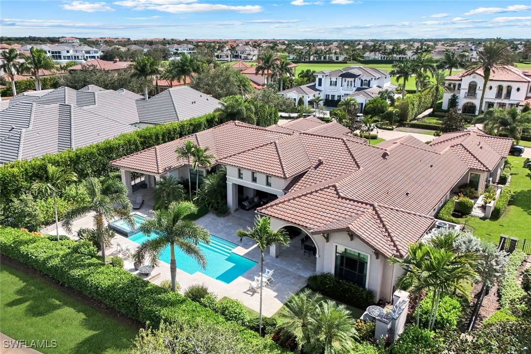 4 bed home in Naples