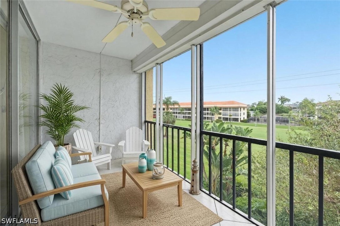 2 bed home in Naples