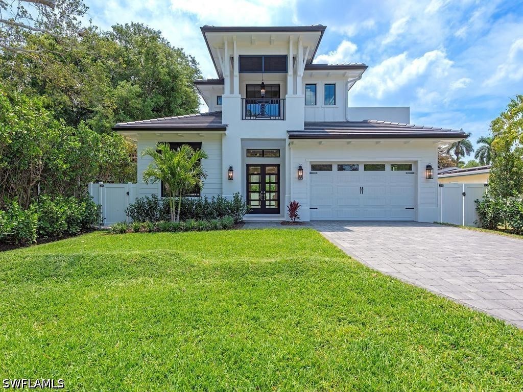 4 bed home in Naples