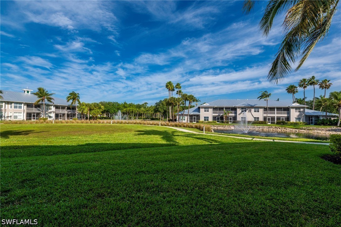 2 bed home in Naples