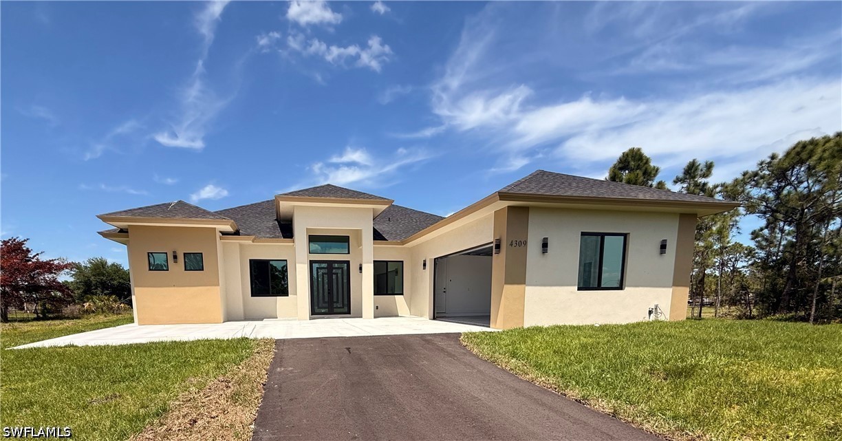 4 bed home in Naples