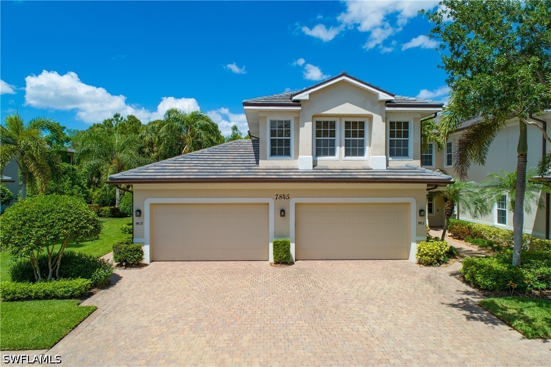 3 bed home in Naples