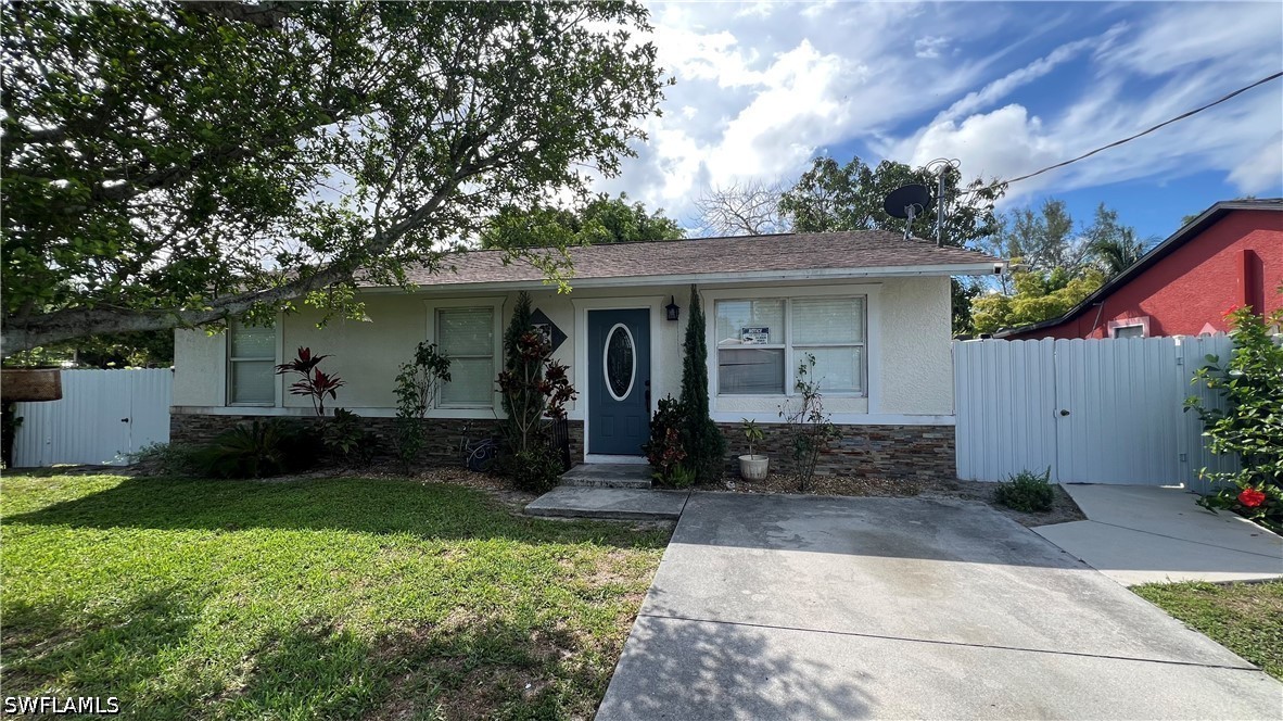 3 bed home in Naples