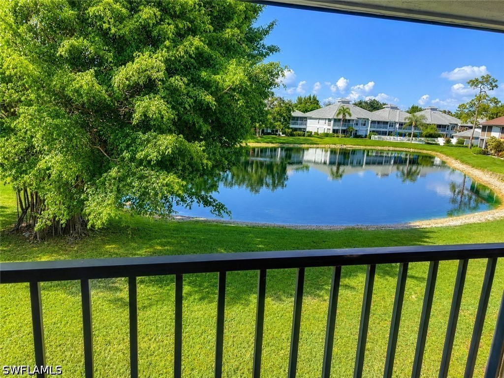 2 bed home in Naples