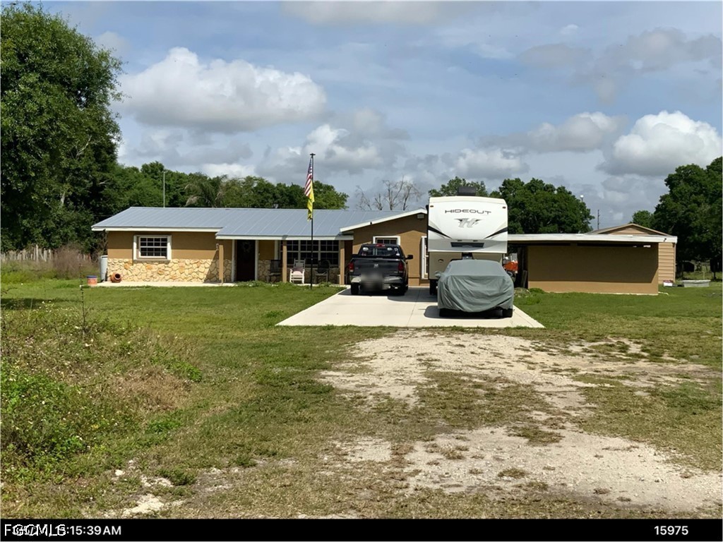 3 bed home in Labelle