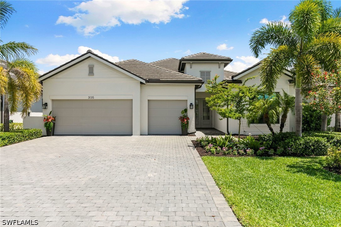 3 bed home in Naples