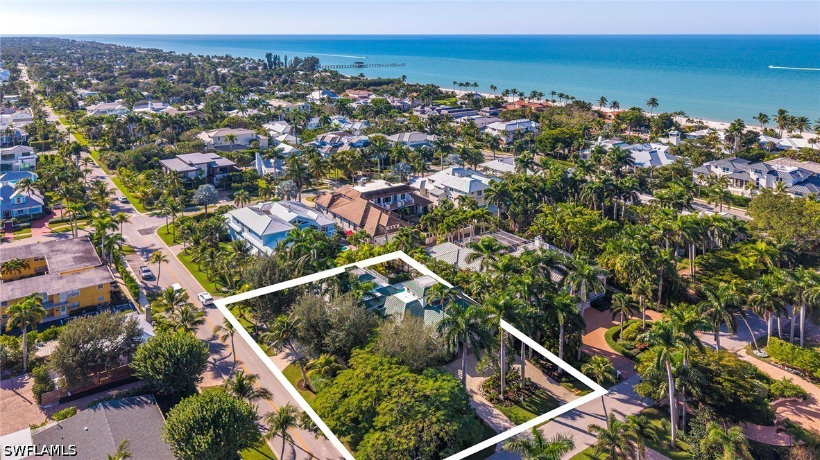 3 bed home in Naples
