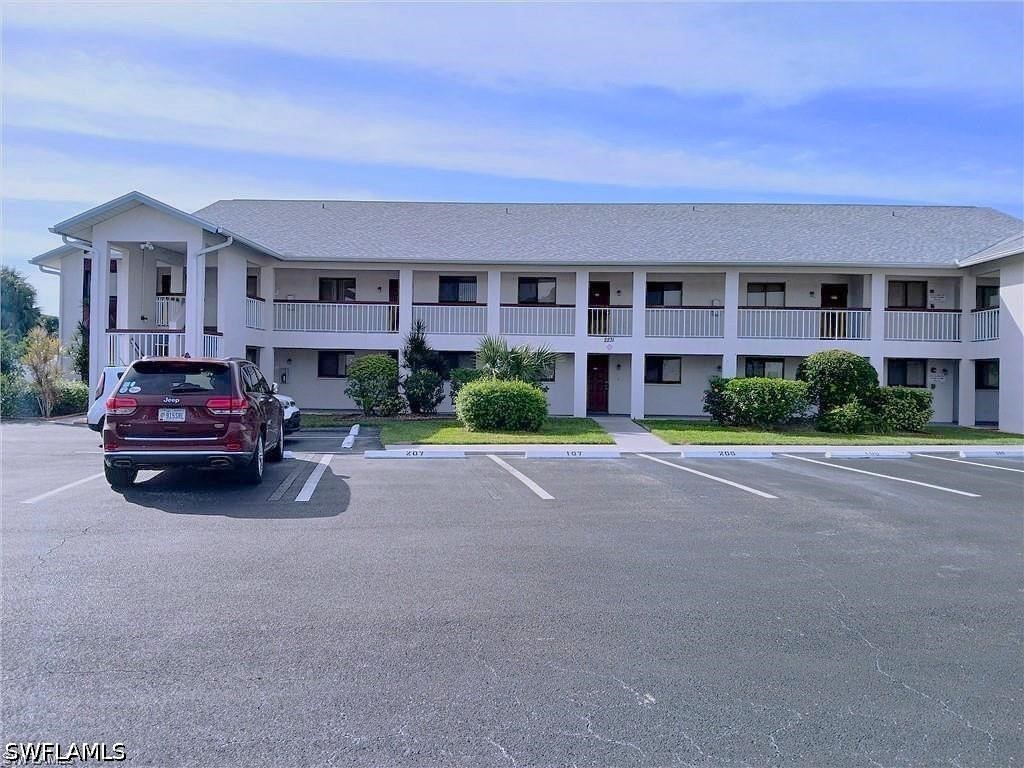 2 bed home in Lehigh Acres
